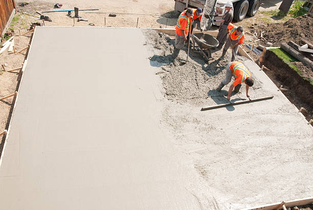 Best Concrete Pool Decks in New Hope, MS